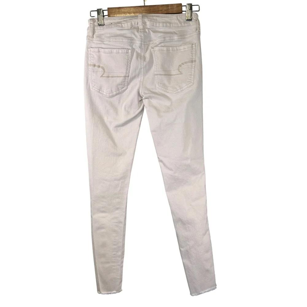 American Eagle Super Stretch White Distressed Skinny Jeggings Size 2‎ Regular